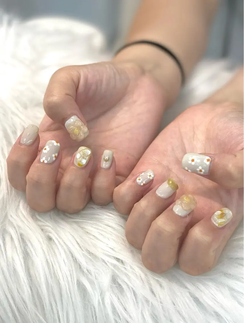 ネイル reyel Aのネイルデザイン