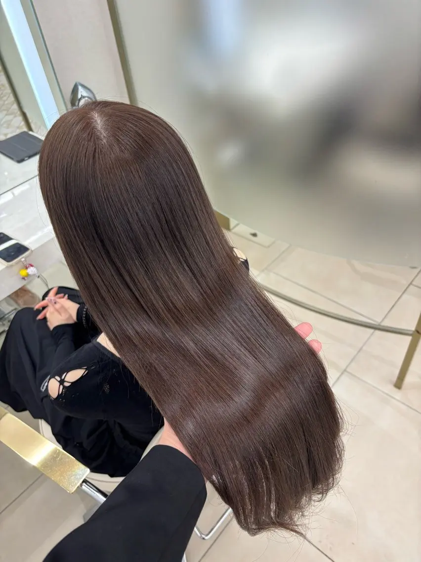 髪質改善ストレート➕透明感カラー➕最高級トリートメントの写真