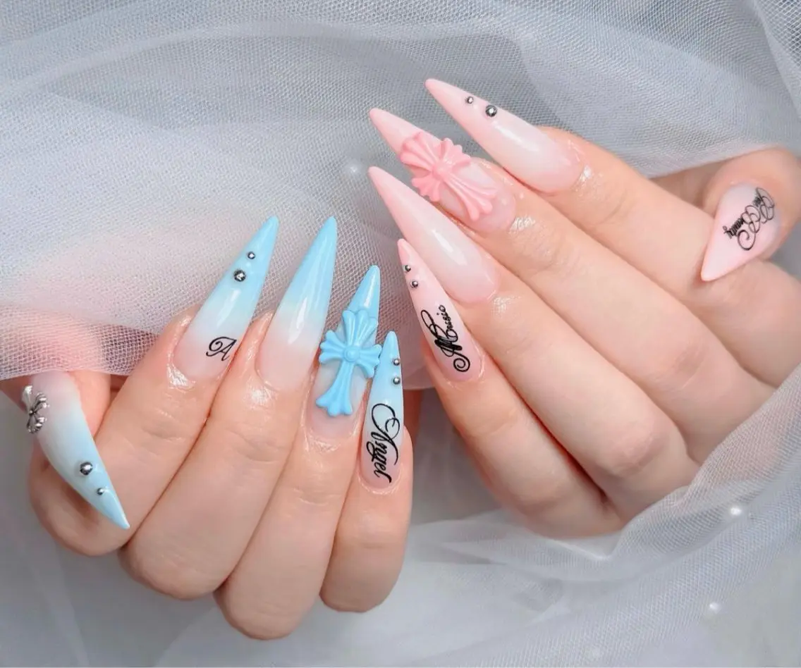 ネイル アートネイル ボルドー フレンチネイル ジェルネイル 氷ネイル・うるうるネイル ハンドネイル Julie NailSalonのネイルデザイン