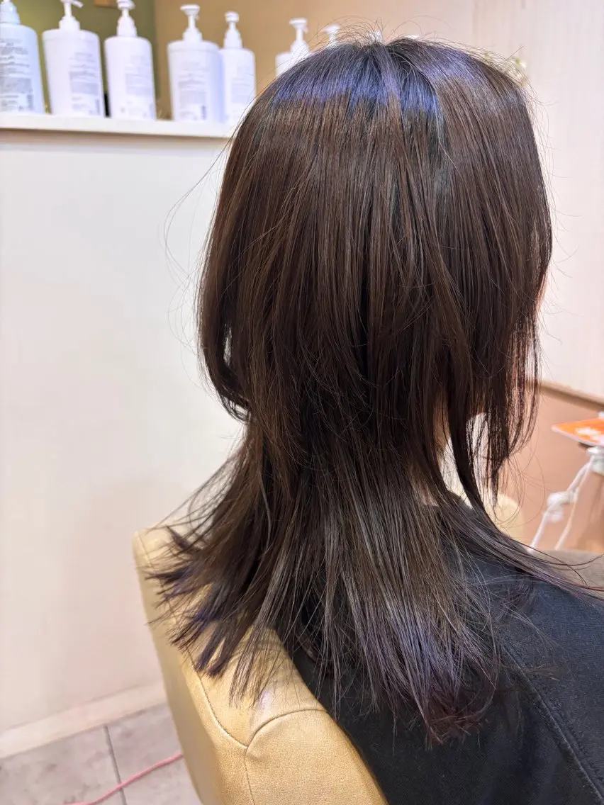 ロング 吉井 愛のヘアスタイル