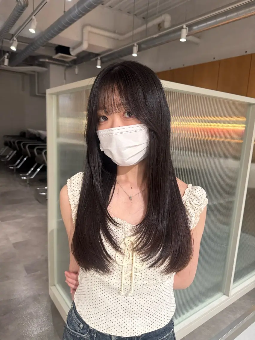 ロング レイヤーカット サイドバング カット 🐰カットモデル募集 🐰大場杏里🐰のヘアスタイル