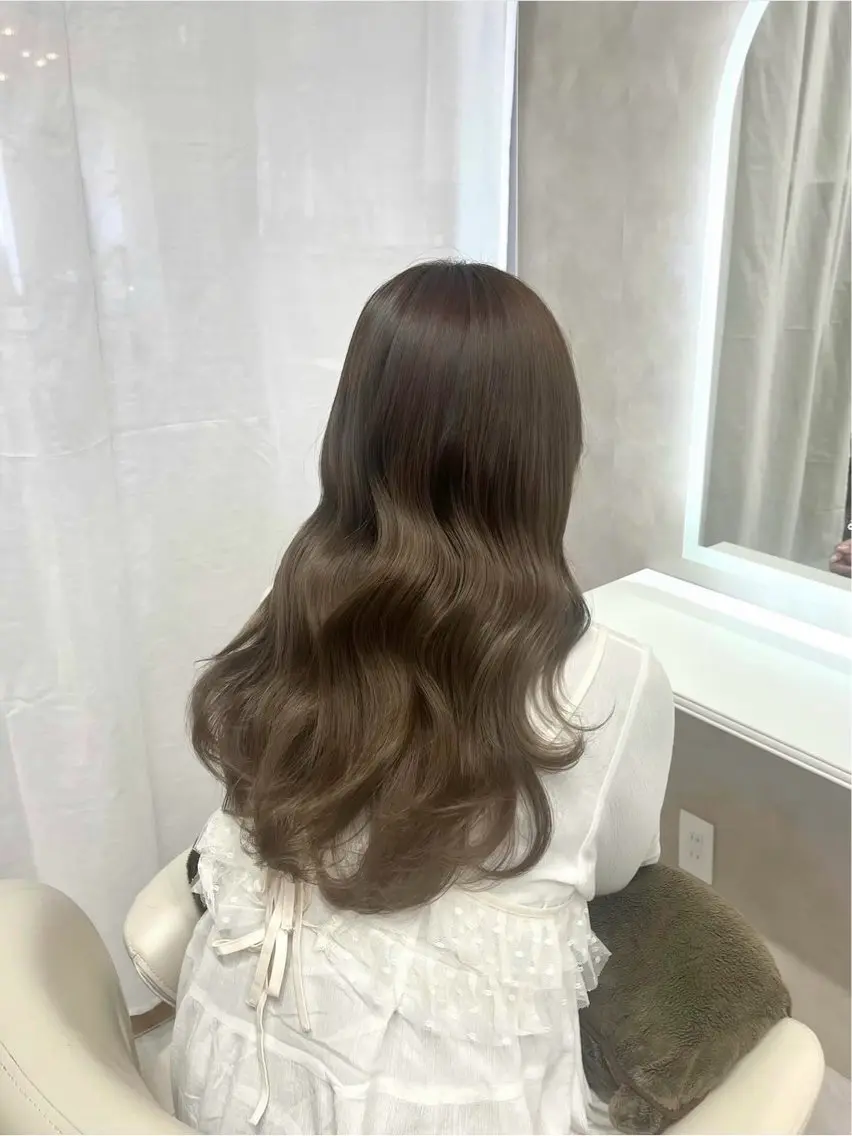 ロング カラー Anri /カラーリストのヘアスタイル