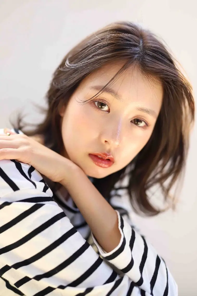 ミディアム カラー くびれヘア カット ヘアカラー トリートメント Culumi クルミ 松井照雄/梅田茶屋町のヘアスタイル