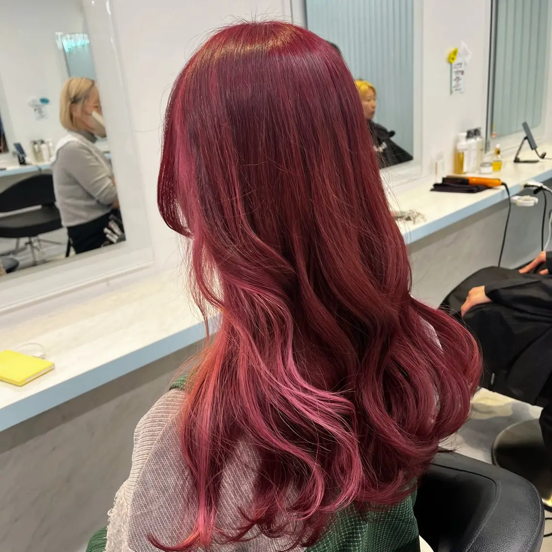 ロング カラー ヘアカラー トリートメント ブリーチカラー 🩵MIZUKIのヘアスタイル