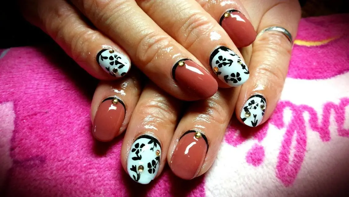 ネイル ホワイト nail yukkoのネイルデザイン