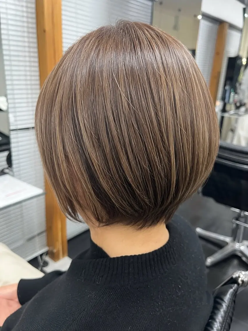 ショート カラー カット ヘアカラー 白髪ぼかし 揚村武斗のヘアスタイル
