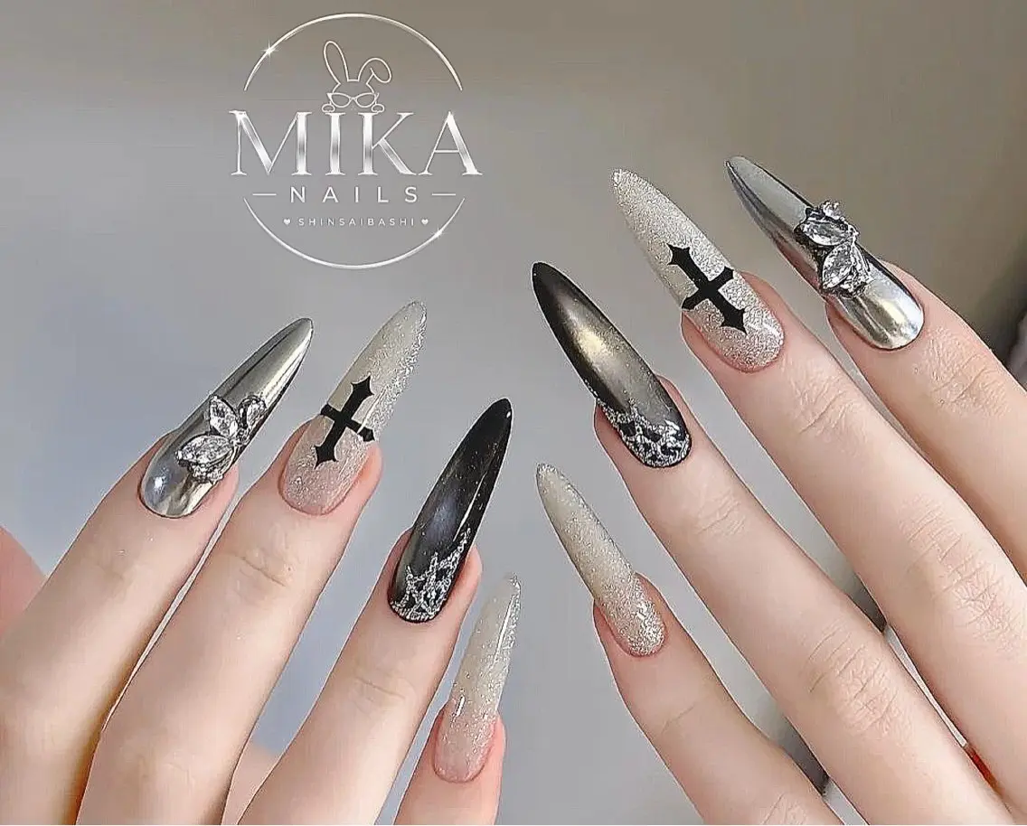 ネイル アートネイル チークネイル ドット フットネイル フレンチネイル ハンドネイル 🌷Luna Mika🌷のネイルデザイン