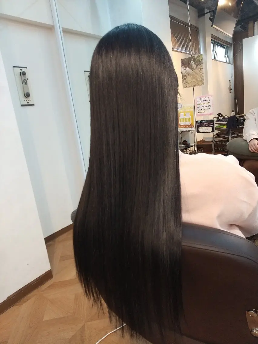ロング カラー 黒髪 ロング 久村 奈菜のヘアスタイル