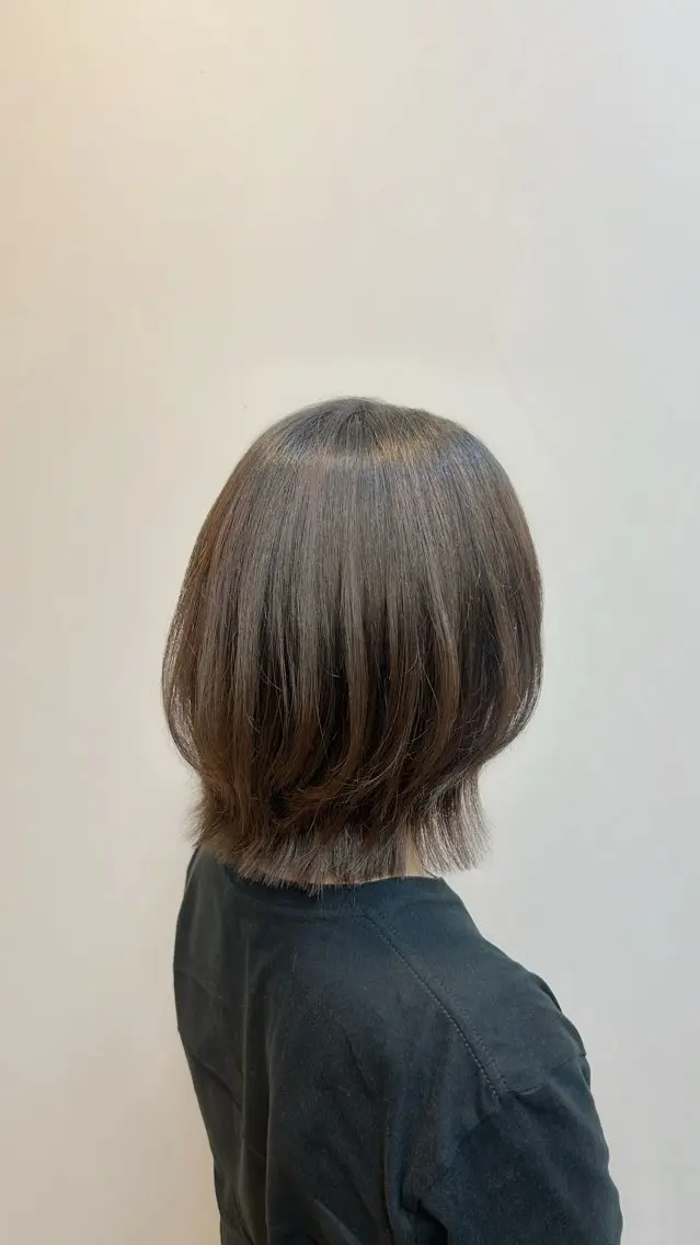ミディアム ボブレイヤー ボブ レイヤーカット 村下 莉央のヘアスタイル