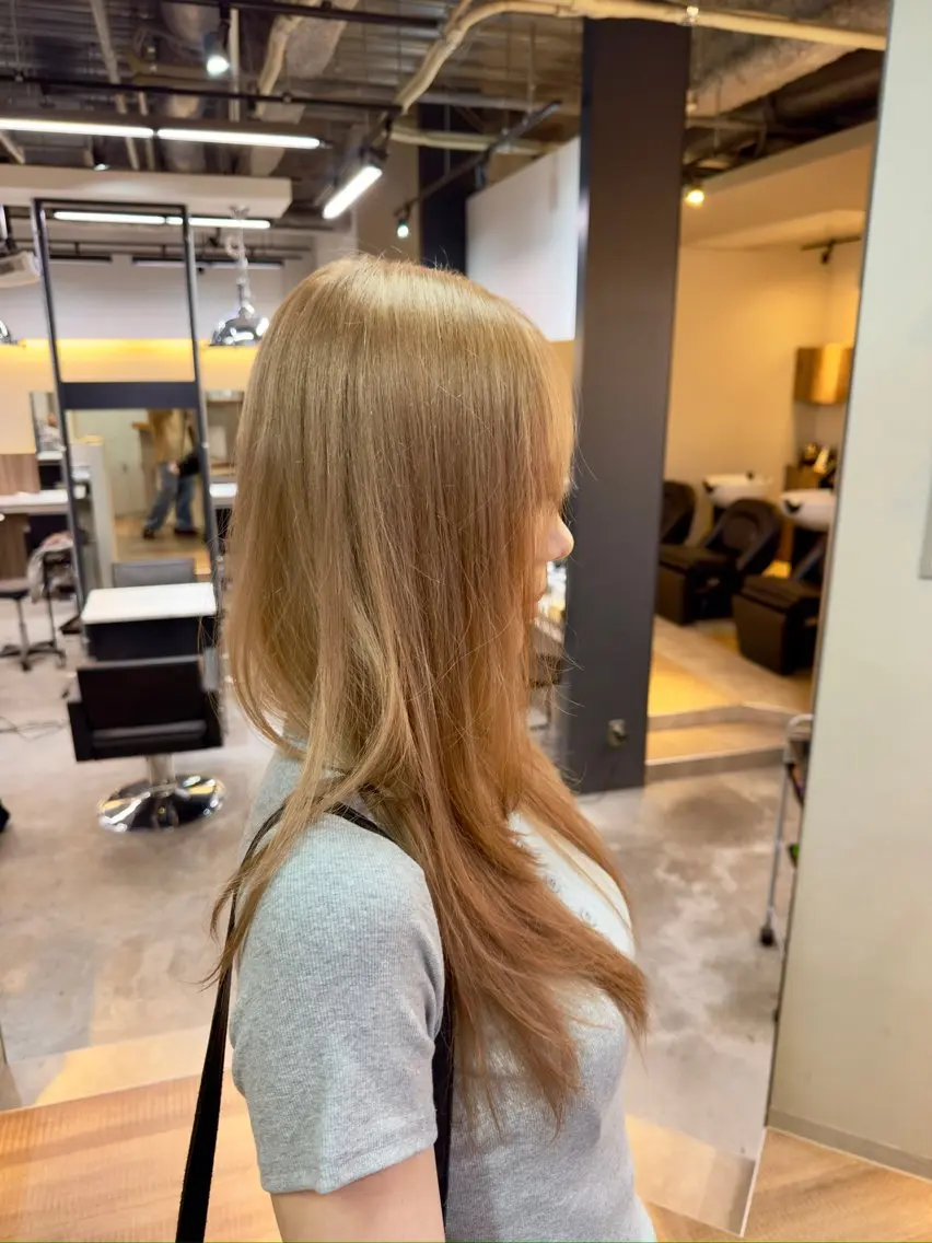 ロング ヘアカラー はしもと じんのヘアスタイル