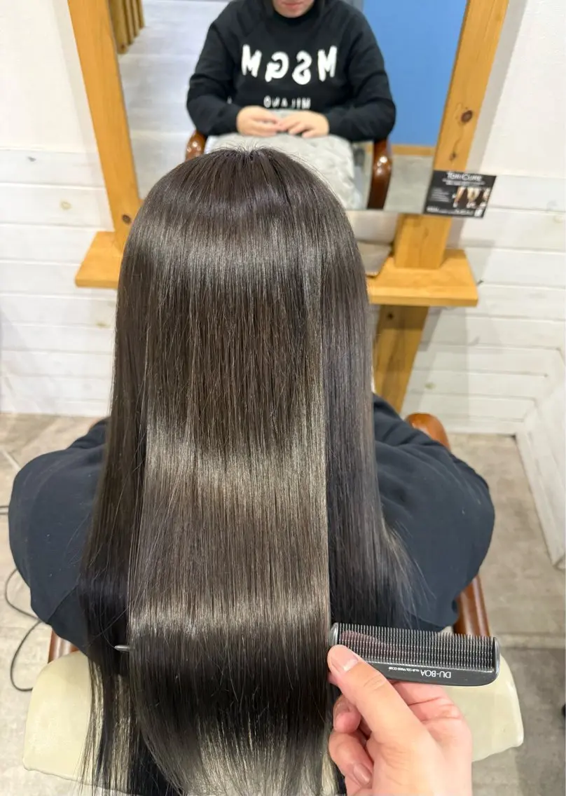 セミロング カラー 髪質改善 カット ヘアカラー トリートメント オーナースタイリスト 奈須雄紀のヘアスタイル
