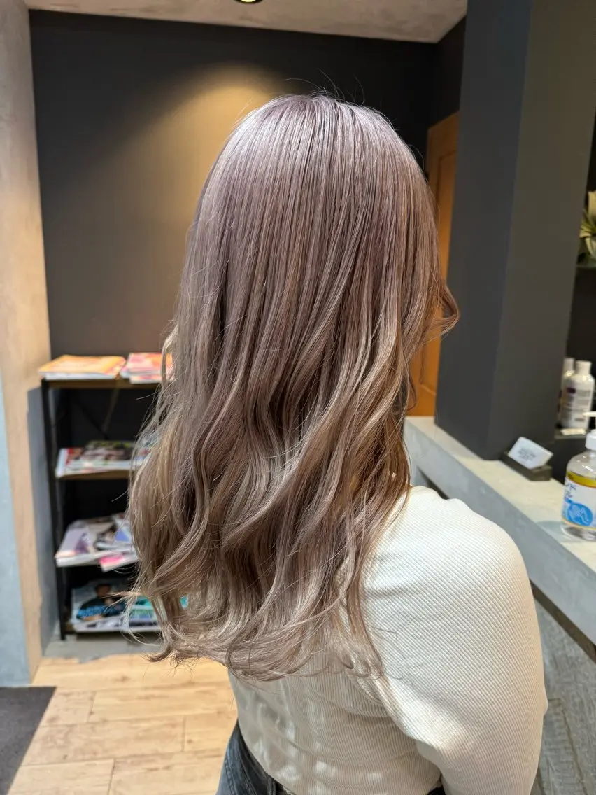 ロング カラー ブリーチ ピンクカラー ヘアカラー ワタナベ テルマサのヘアスタイル