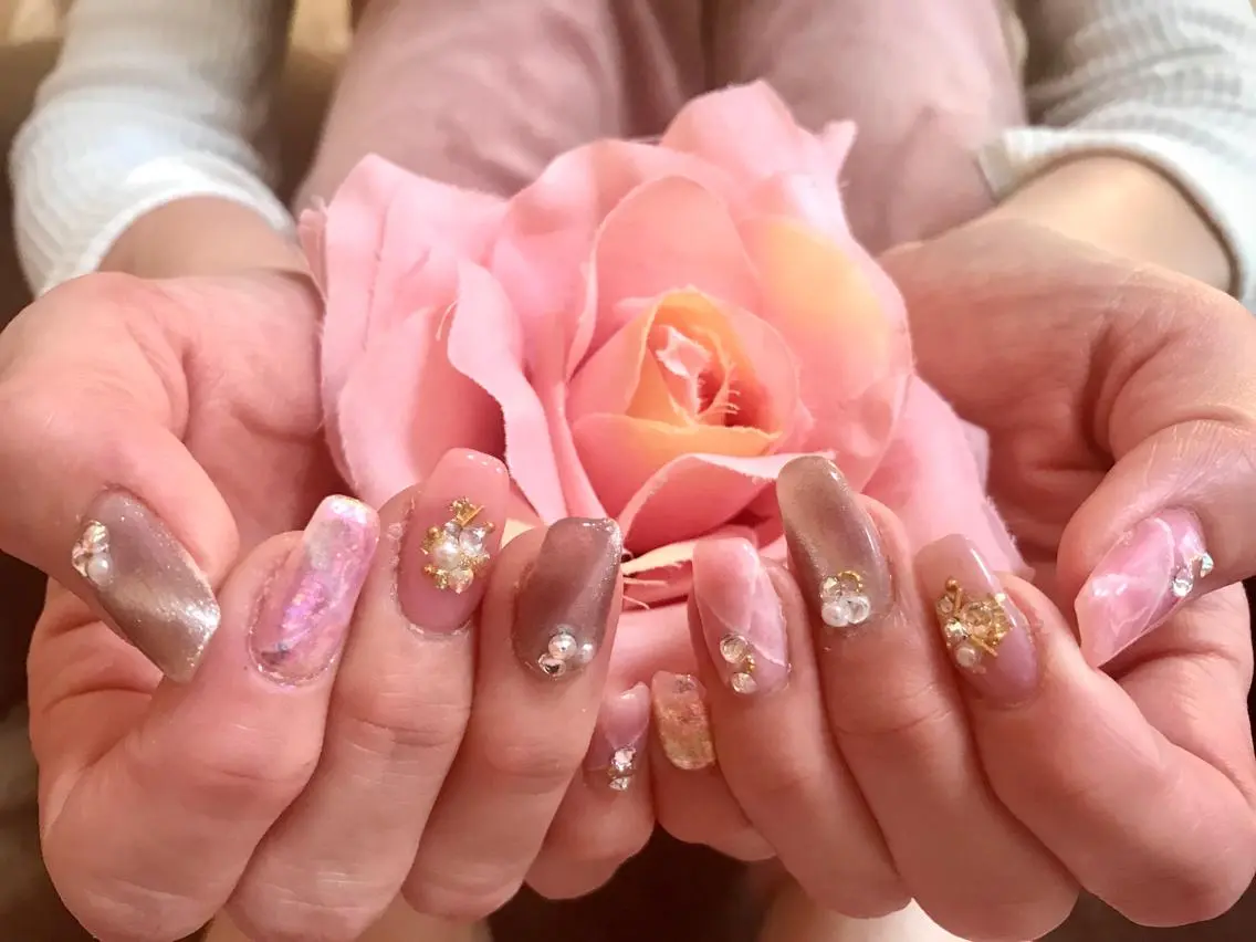 ネイル ♡ビジュール♡ NAIL &まつ毛のマツエク・マツパデザイン