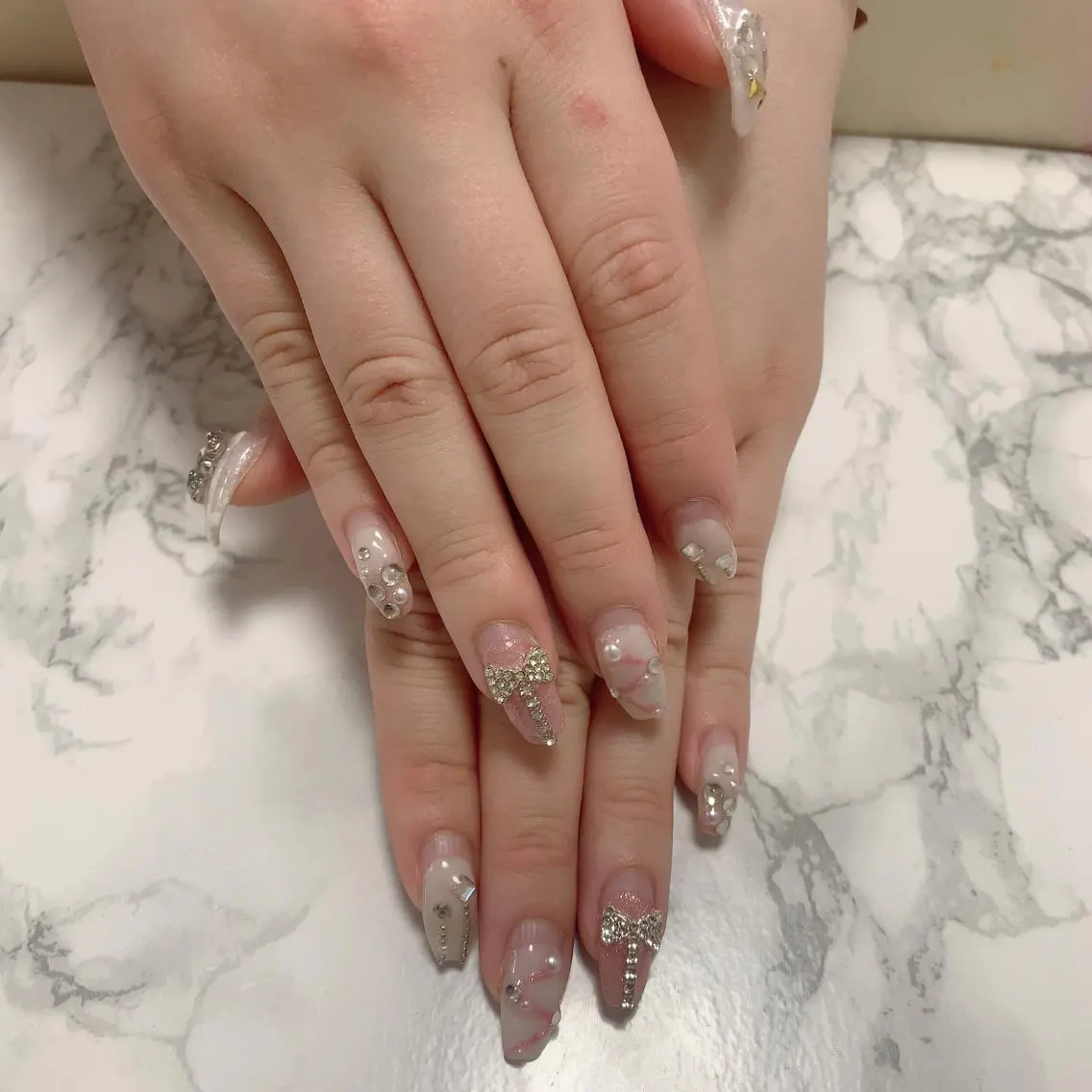 ネイル ハンドネイル はな💎ネイル ワンホン、長さ出しのネイルデザイン