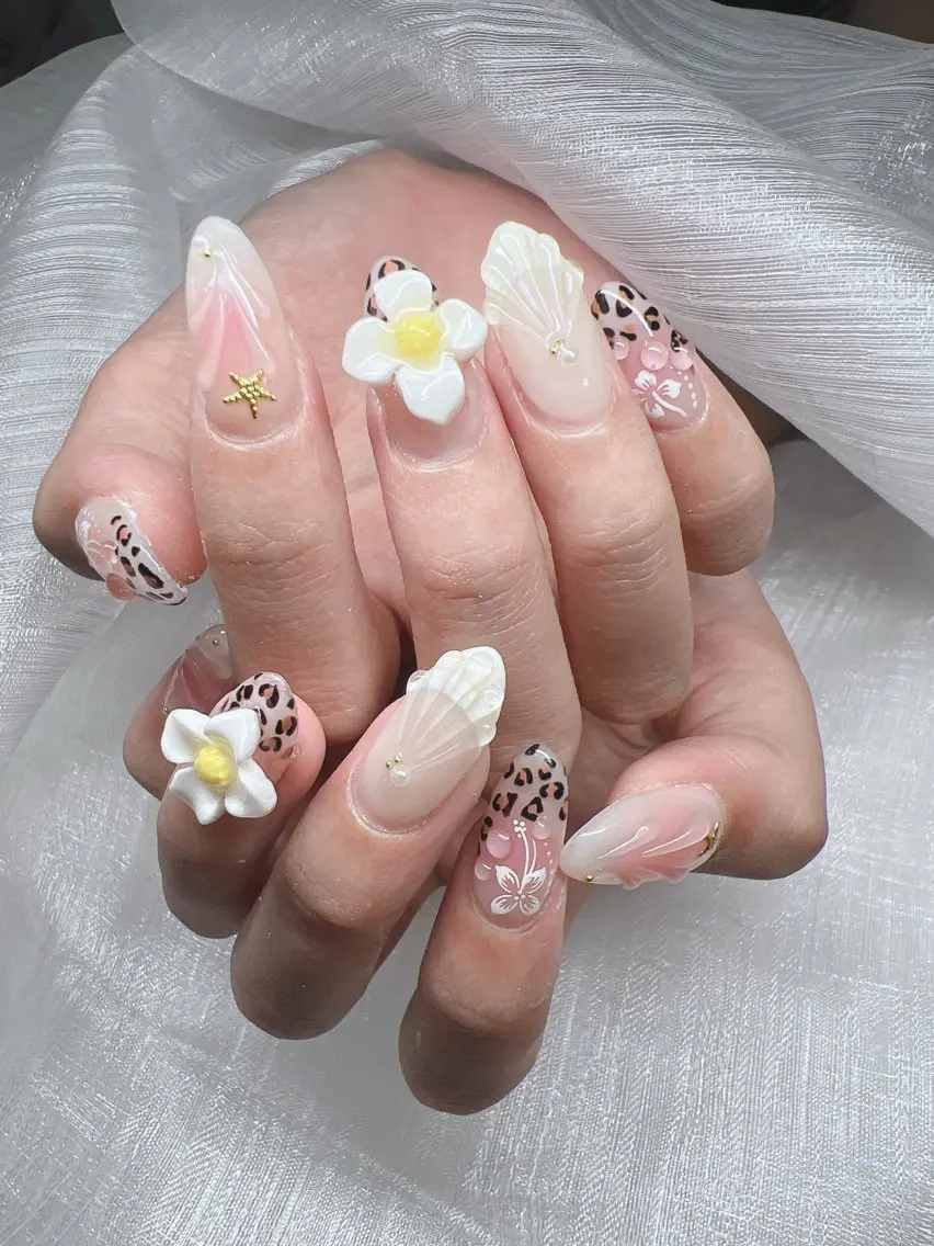 ネイル Lee Nails チップ長さだし専門店のネイルデザイン