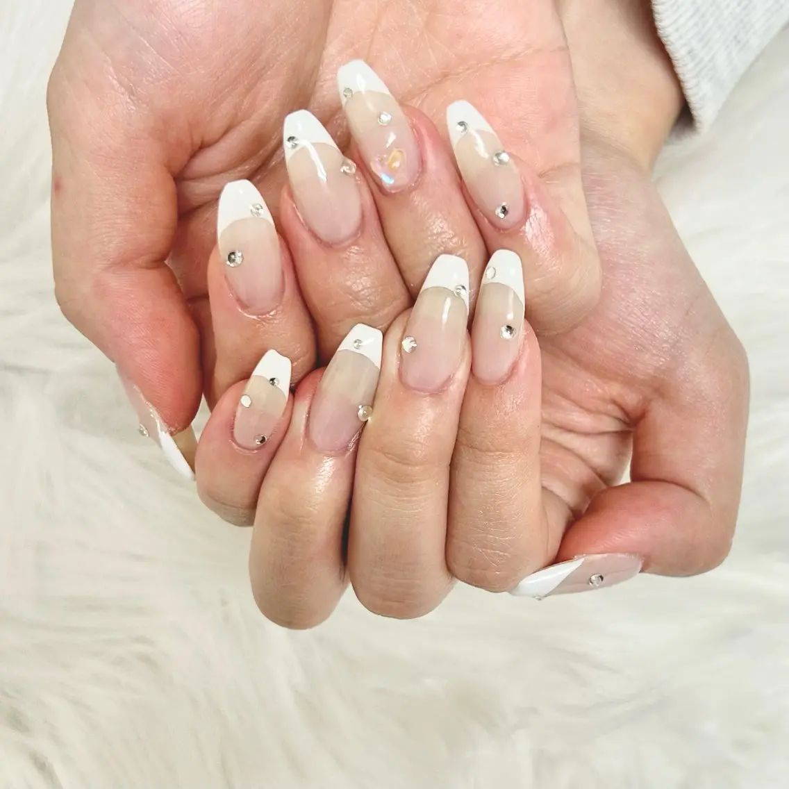 ネイル フレンチネイル ono megumiのネイルデザイン
