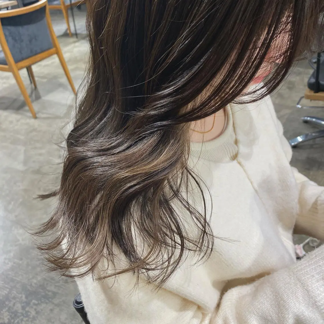 ミディアム カラー ベージュカラー オリーブベージュ 🌼透明感艶カラー オリーブ🌼河村咲のヘアスタイル