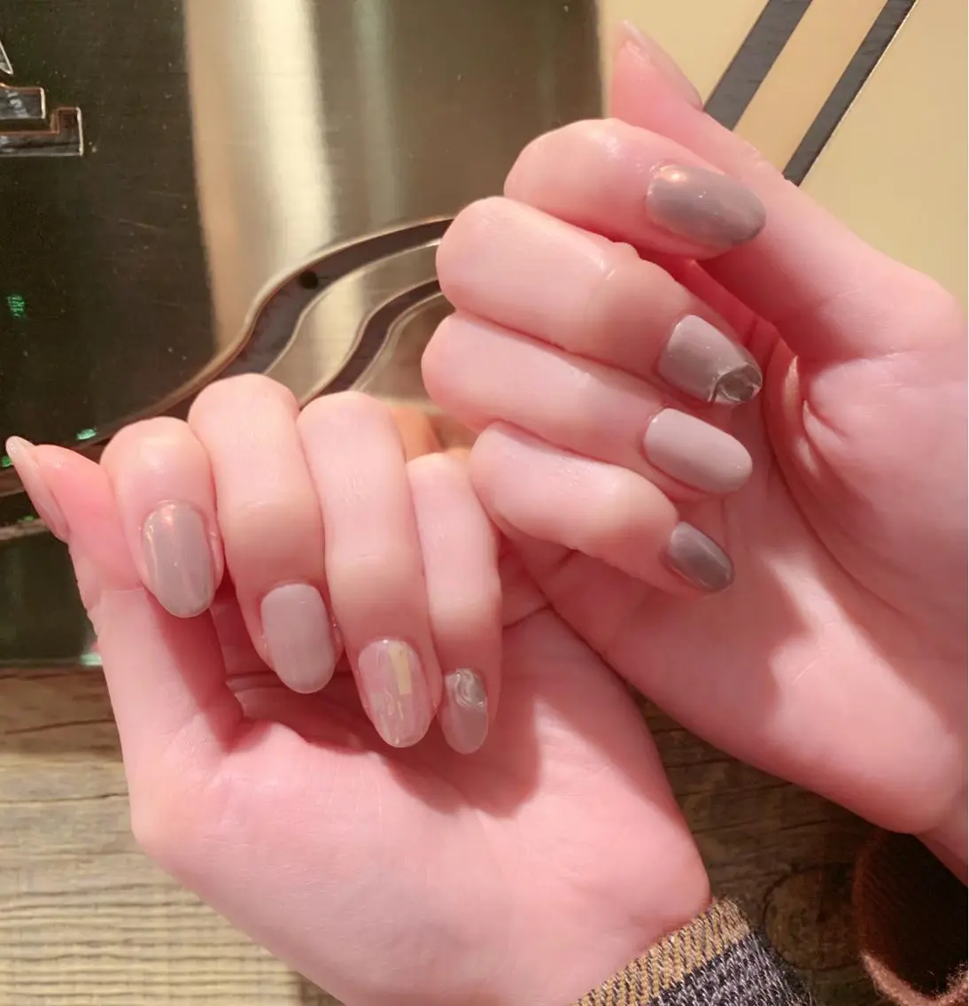 ネイル オーロラネイル ミラーネイル ニュアンスネイル シンプルネイル ハンドネイル Nail by selenのネイルデザイン