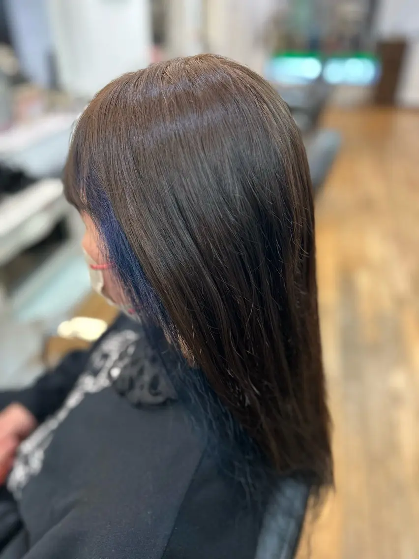 ロング 川上 愛のヘアスタイル