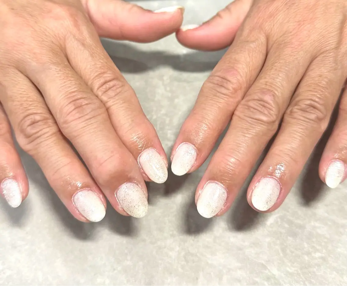 ネイル ハンドネイル LAVISH momoneのネイルデザイン
