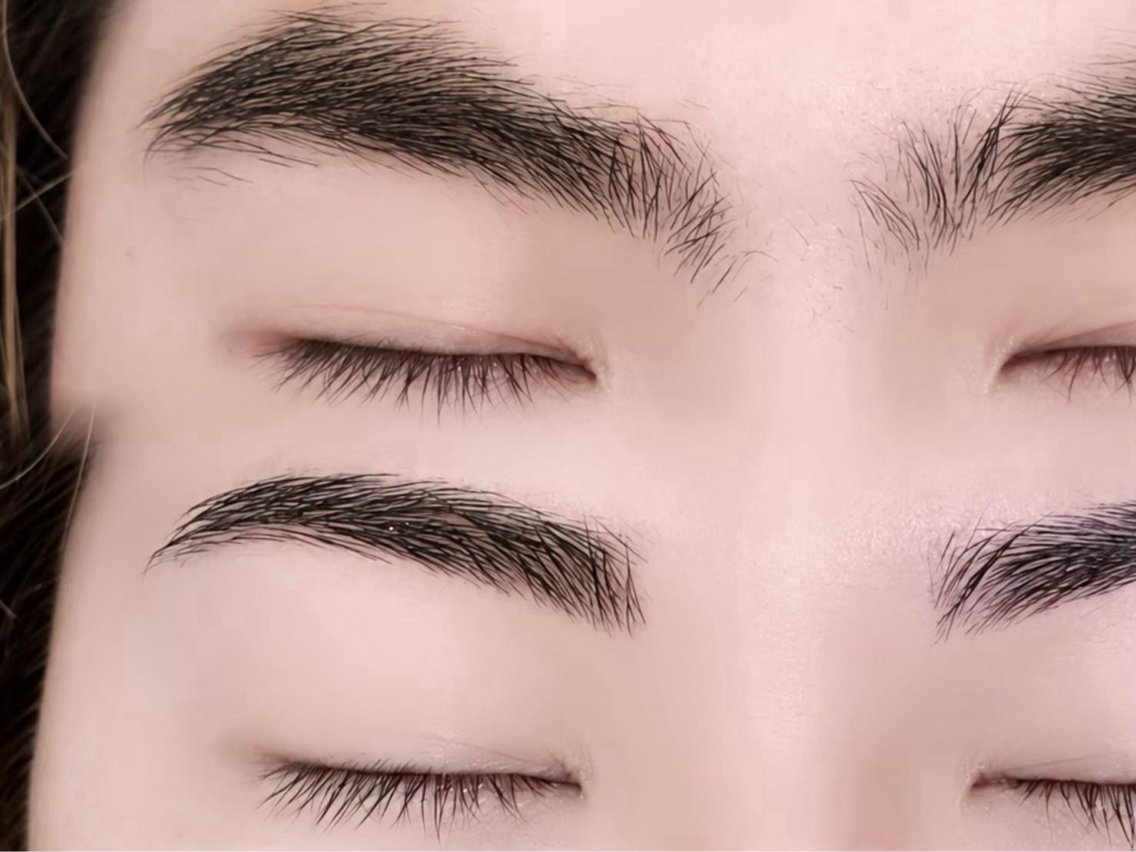眉毛の形も毛流れも整う！メンズモデル募集✨の写真