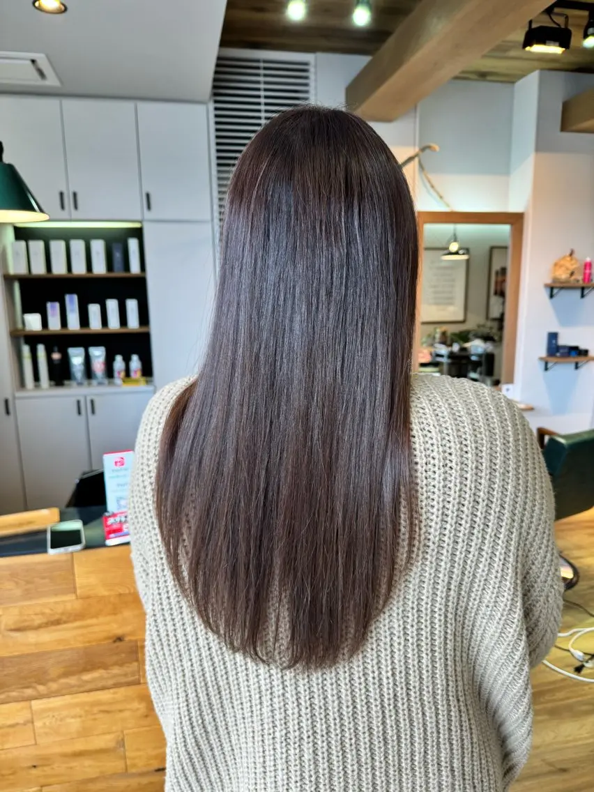 ロング カラー アッシュ ピンクカラー ピンクアッシュ ヘアカラー トリートメント ツキダテ ユイのヘアスタイル