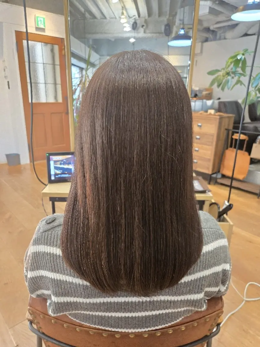 セミロング アッシュ カット ヘアカラー 銀座knoll🌿 【平日朝限定cut】のヘアスタイル