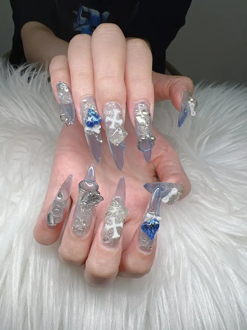 ネイル 長さ出し グラデーション 卒業式 キラキラネイル マグネットネイル Lee Nailsのネイルデザイン