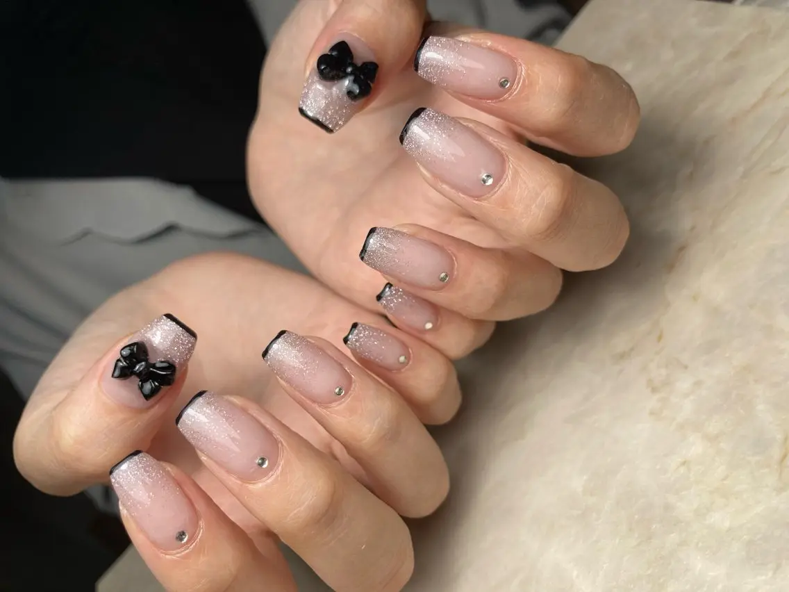 ネイル elu ：nail＆eyeのネイルデザイン