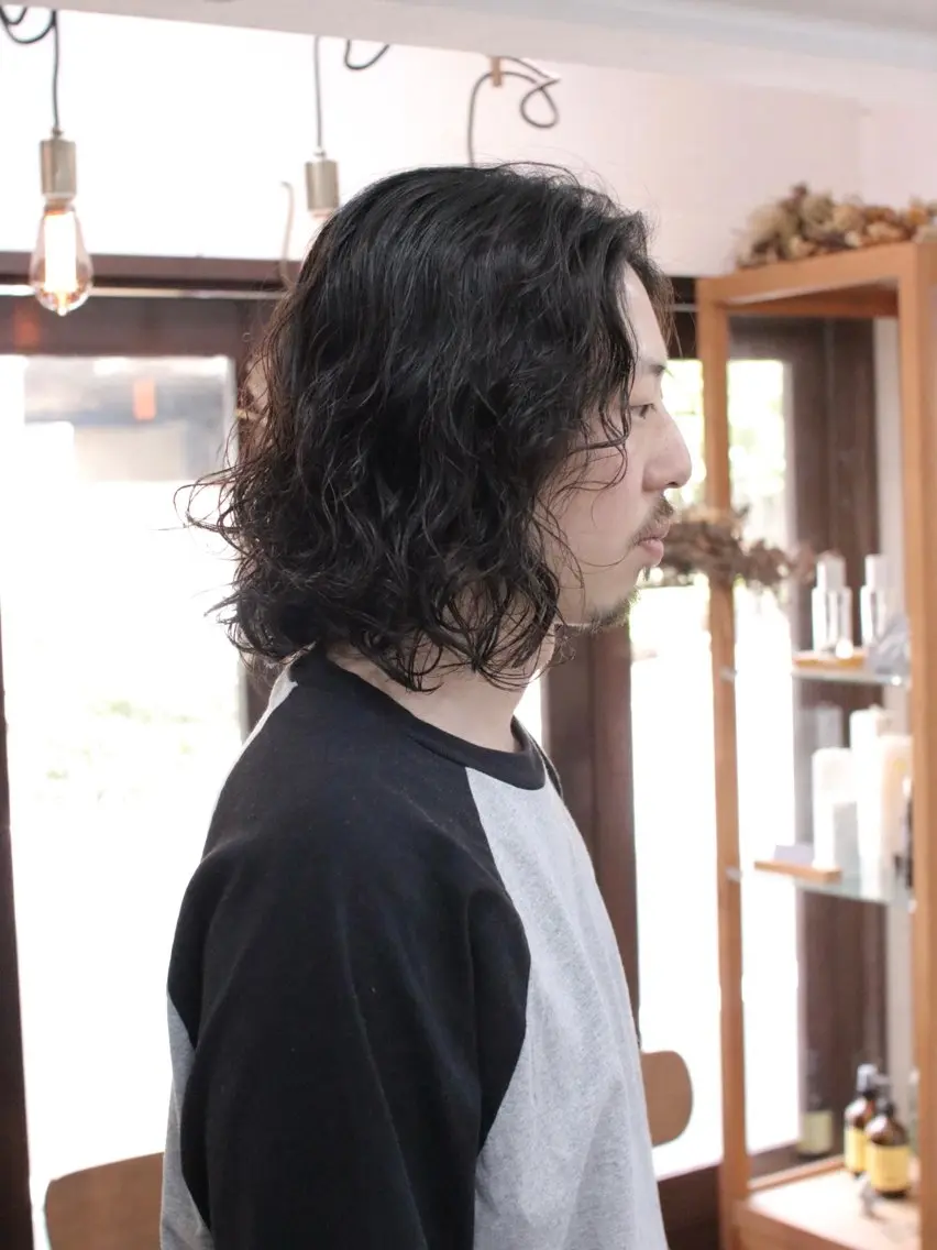 セミロング パーマ メンズ カット パーマ 再現性大人メンズヘア 毛流れパーマ木村陸弥のヘアスタイル