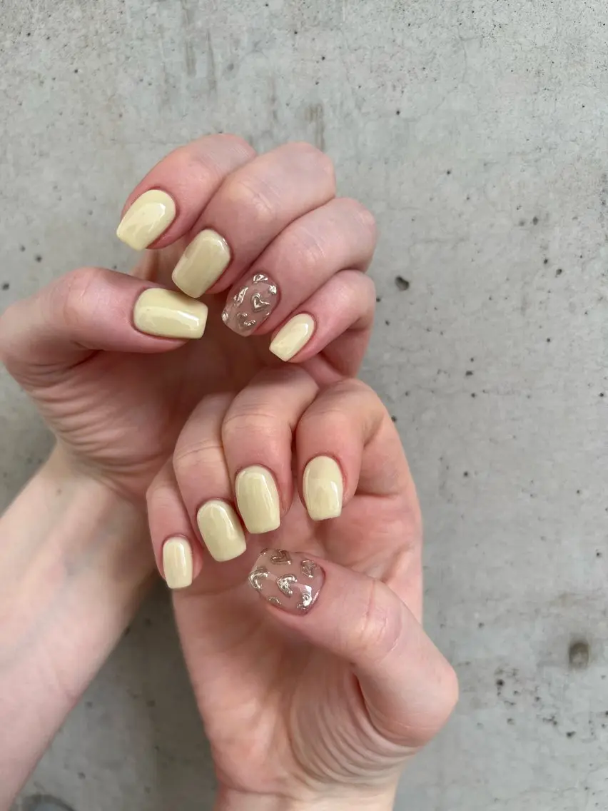 ネイル 持ち込み ニュアンスネイル 黄色 Charme. NOBUKOのネイルデザイン