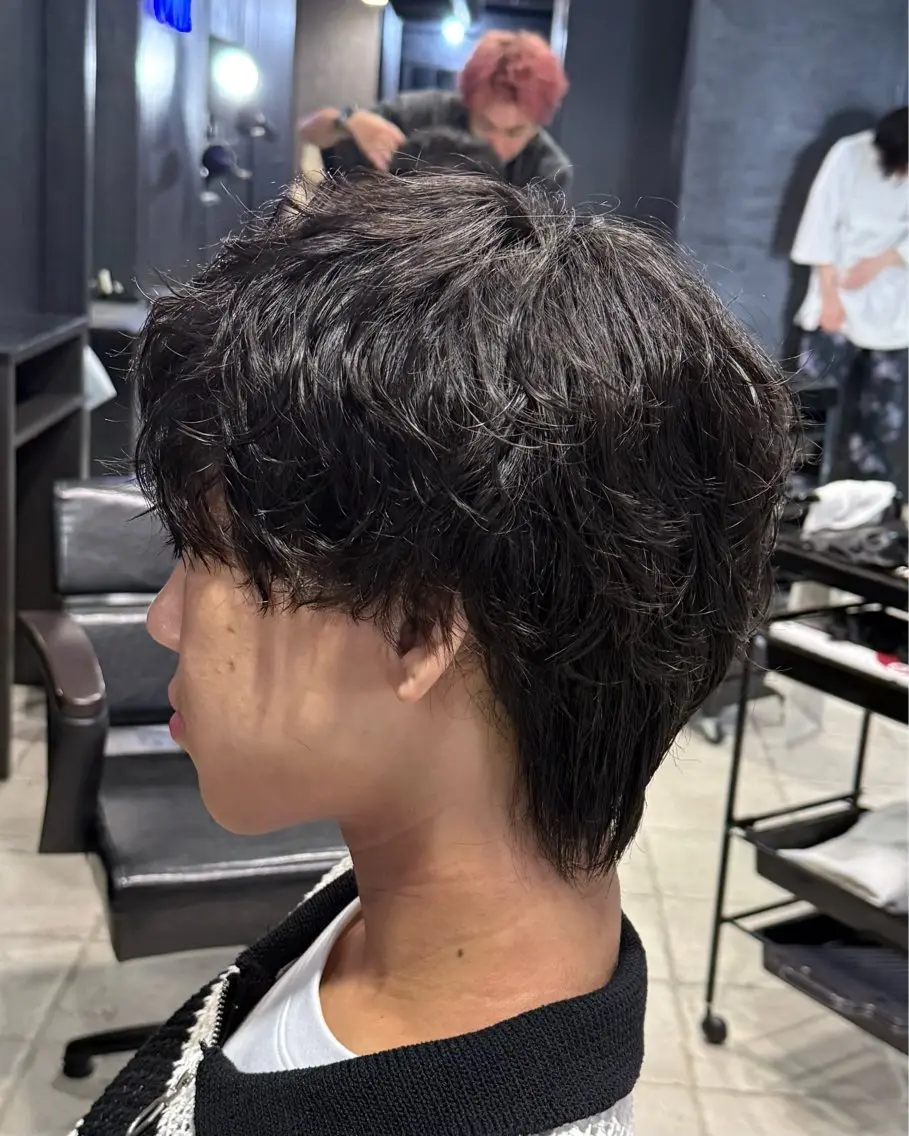 ミディアム パーマ メンズ ミディアムパーマ メンズパーマ カット パーマ 【フェザーパーマ】 【縮毛矯正】鶴田文のヘアスタイル