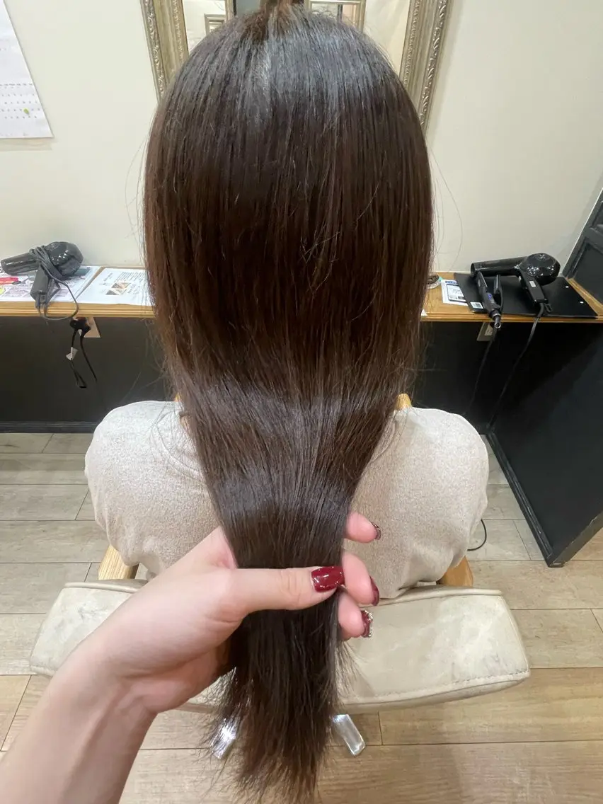 セミロング カラー ヘアカラー 松尾 遥花のヘアスタイル