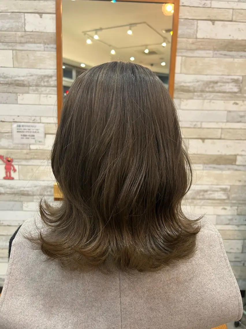 カラー 木庭 愛莉のヘアスタイル