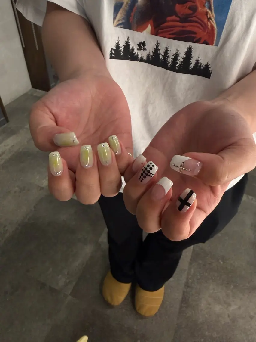 ネイル yotsuha 🍀のネイルデザイン