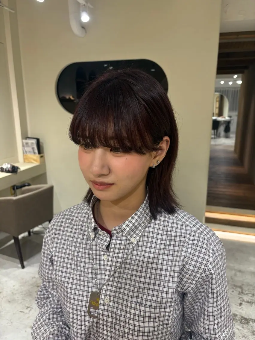 ショート カラー ボルドーカラー ヘアカラー トリートメント Hana🌼 /池袋/透明感カラーのヘアスタイル