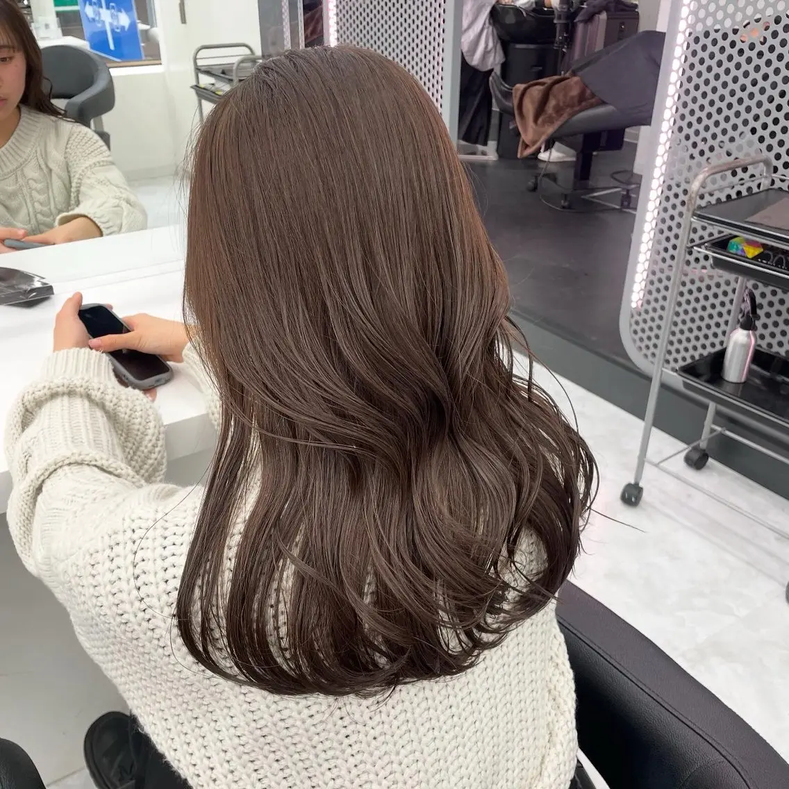 ロング カット ヘアカラー トリートメント ヘッドスパ ヘアセット 赤髪/ワインレッド/ 韓国系 まなかのヘアスタイル
