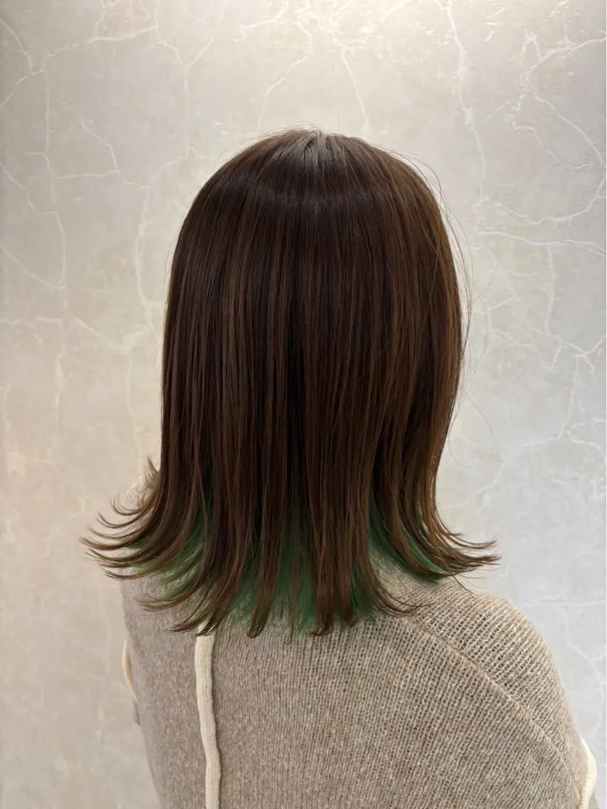セミロング カラー カット ヘアカラー 髪の家 tikiのヘアスタイル
