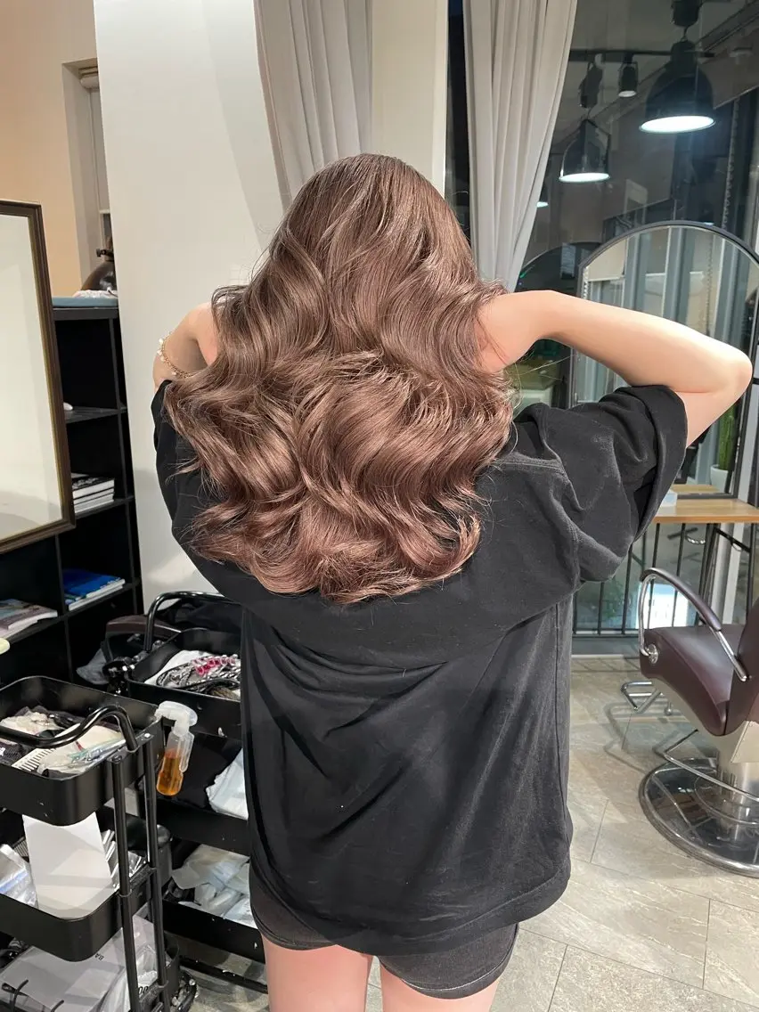 ロング カラー カット ヘアカラー トリートメント ヘアセット 💜ハイトーン💛 マジカルかいちゃんのヘアスタイル