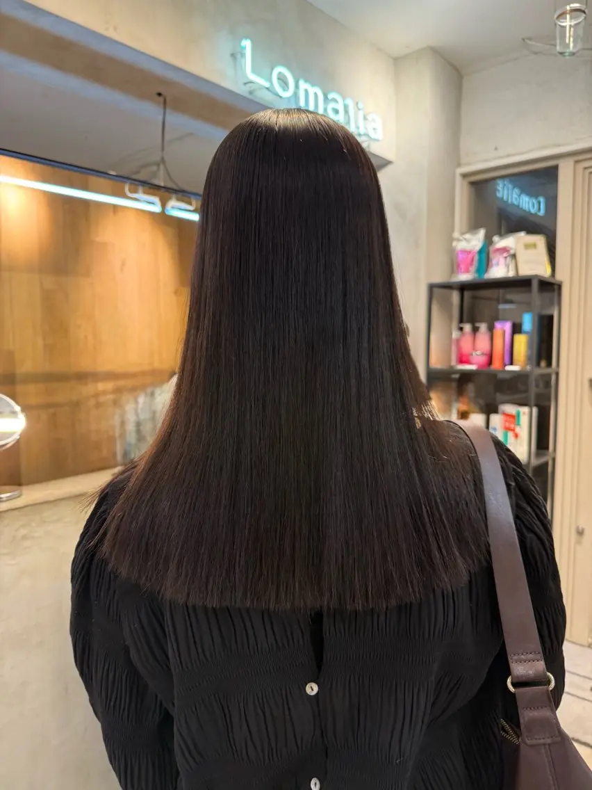 カット ヘアカラー 縮毛矯正 トリートメント ミルクティー× グレージュMOMOのヘアスタイル