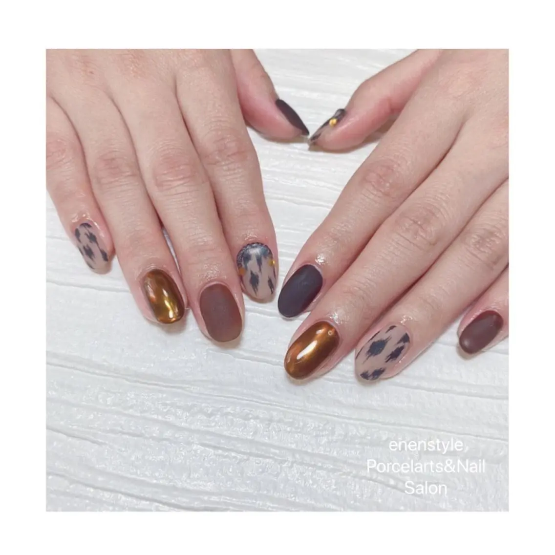 ミディアム ネイル ハンドネイル 🐾enen style 🐾のネイルデザイン