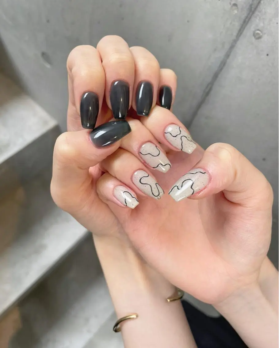 《hand》5本アートの写真