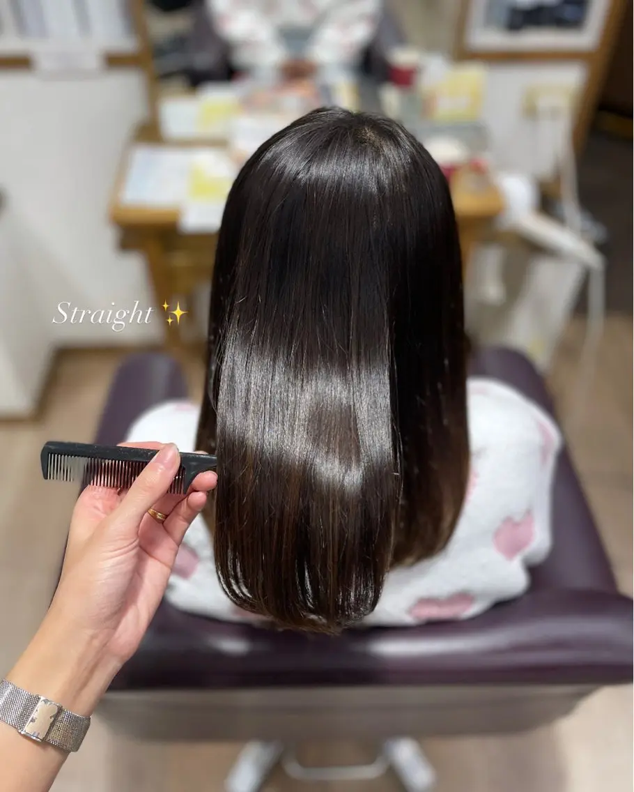 ミディアム パーマ ストレートパーマ シミズ カエデ🍁のヘアスタイル