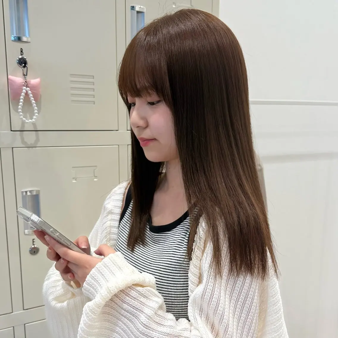 セミロング カラー ヘアカラー 柔らかいbeige ￤韓国￤🩰マユ🩰のヘアスタイル