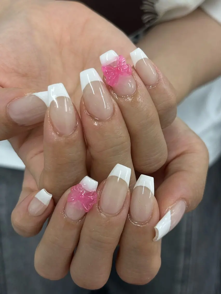 ネイル フレンチネイル ピンク リボン ハンドネイル schon 🎀saraのネイルデザイン
