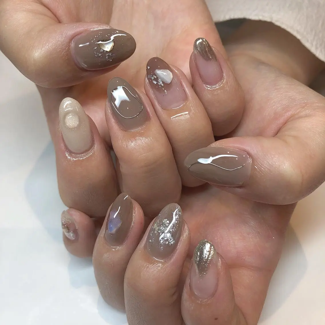 ネイル ブラウン ニュアンスネイル ハンドネイル 鶴田୨ৎmaison de NALIのネイルデザイン