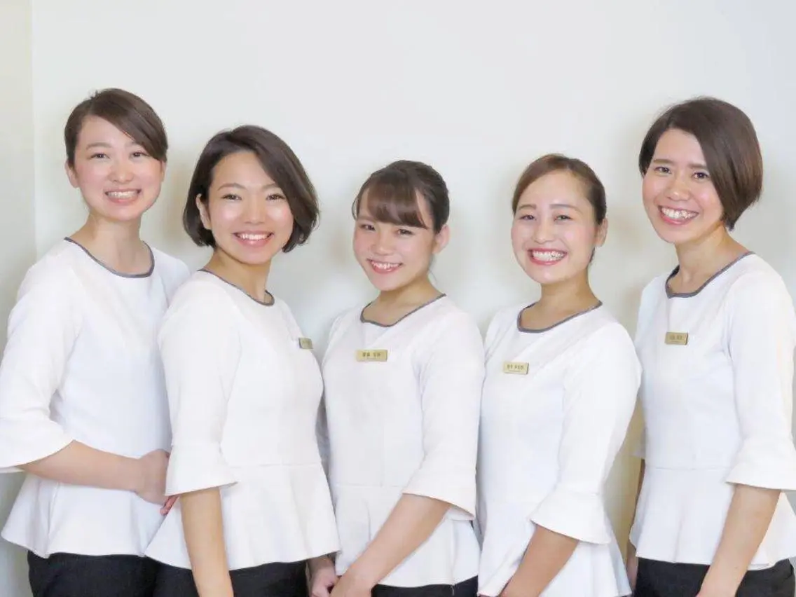 ミディアム カラー パーマ ヘアアレンジ メンズ キッズ ネイル マツエク・マツパ エステ リラク ニキビ・肌質改善専門 ♡人生が変わるサロンのエステ・リラクイメージ