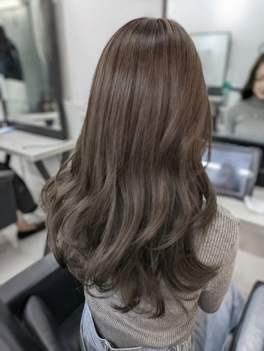 ロング カラー アッシュ アッシュグレー アッシュグレージュ ブリーチ 透明感カラー カット ヘアカラー トリートメント 髪質改善/韓国メンズ カット&パーマ 猿川のヘアスタイル