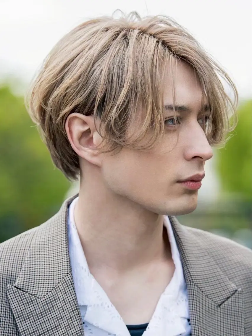 ショート カラー パーマ メンズ ベージュカラー ブロンド ブロンドベージュ 渡部 武瑠のヘアスタイル