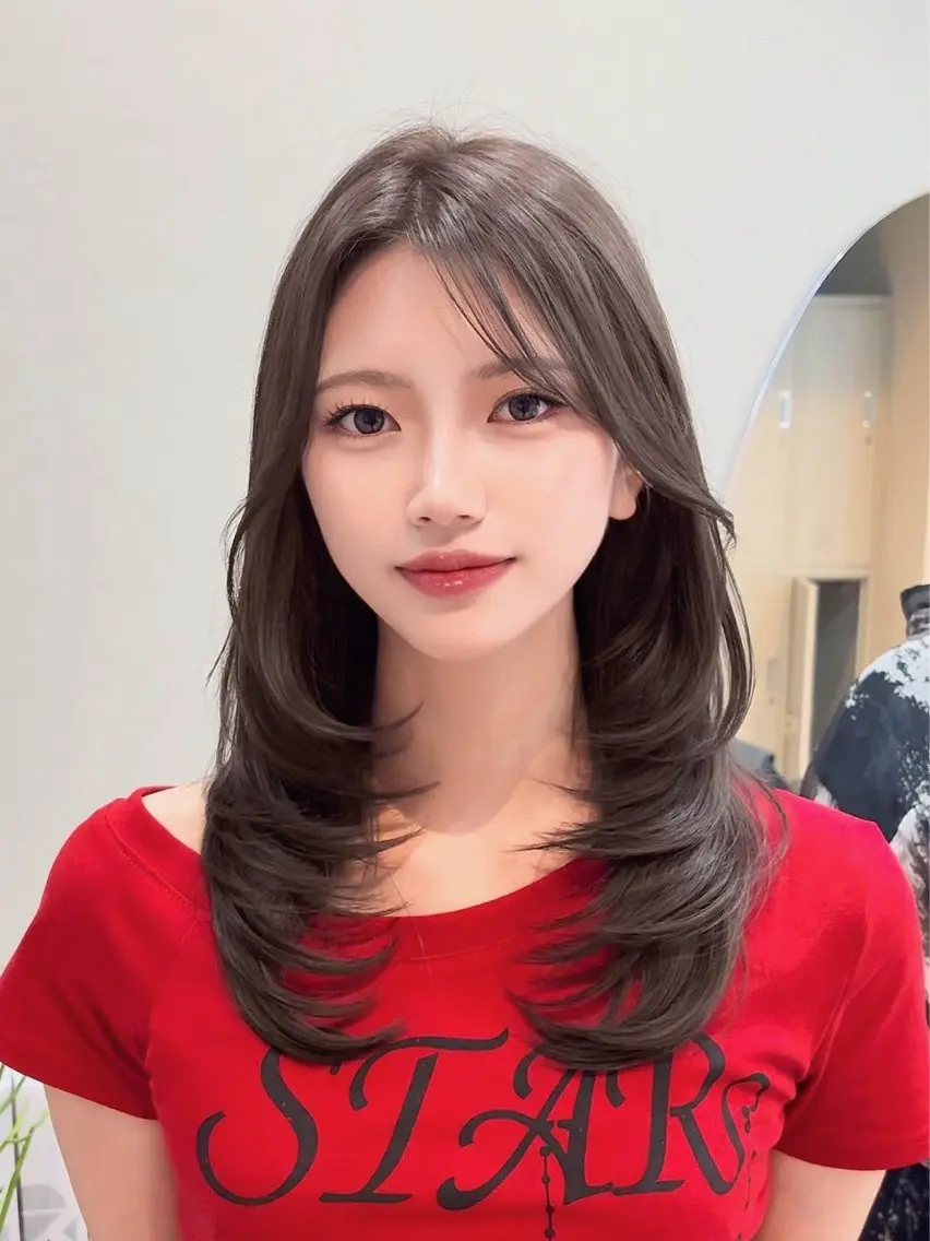 ロング カラー ブリーチ ブラウンカラー ショコラブラウン 透明感カラー ブリーチなしカラー ヘアカラー 艶感カラー 🩵レイヤー/紫音のヘアスタイル